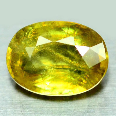  Камень золотистый Сфен натуральный 1.70 карат арт. 17350