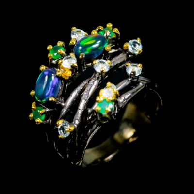 Серебряное дизайнерское кольцо с натуральным черным радужным опалом арт. 33560