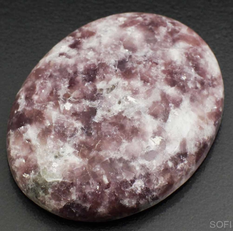 Камень Лепидолит натуральный 40.00 карат арт. 1569