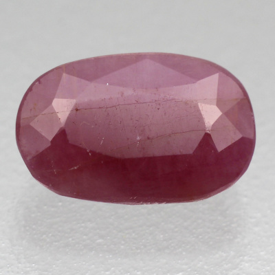 Камень розовый корунд натуральный 4.60 карат арт 9597