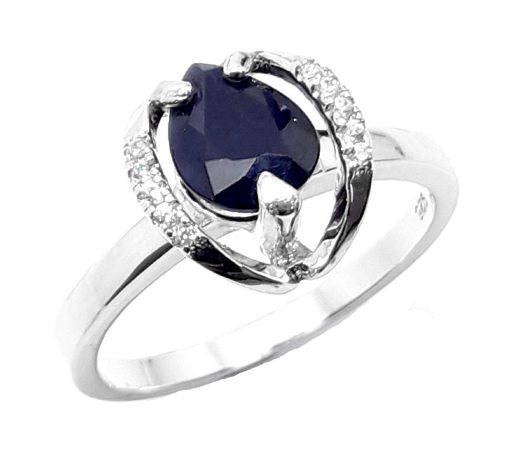 Серебряное кольцо с синим корундом​ натуральным арт 4778
