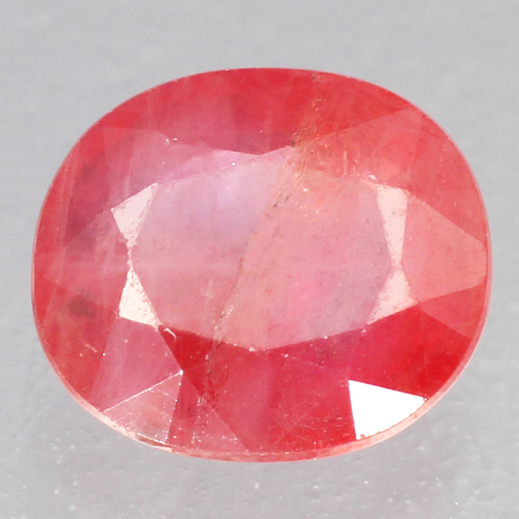 Камень розовый сапфир натуральный 1.70 карат арт. 26119