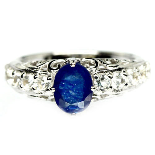 Серебряное кольцо с синим корундом​ натуральным арт 21732