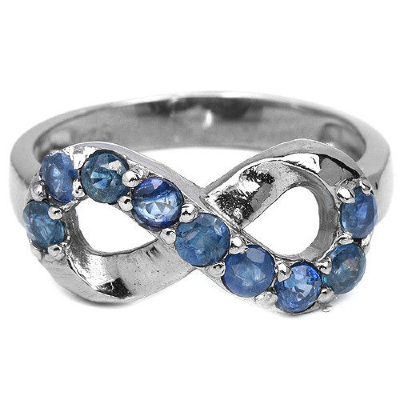 Серебряное кольцо с синим корундом натуральным арт 24381