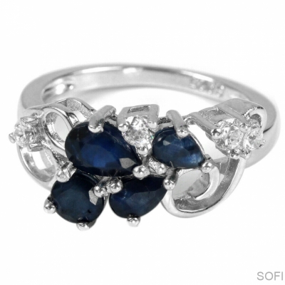 Серебряное кольцо с синим корундом натуральным арт 26024