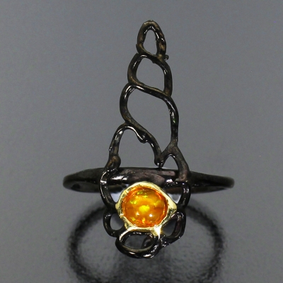 Кольцо с огненным опалом натуральным серебряное арт 6002