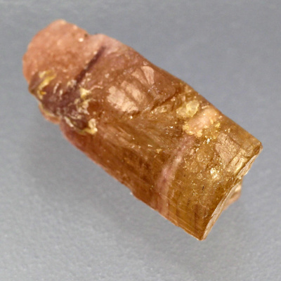 Минерал золотого турмалина натуральный 11.00 карат арт 25528