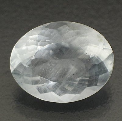 Камень Аквамарин натуральный 4.10 карат 12х9 мм овал арт. 18411